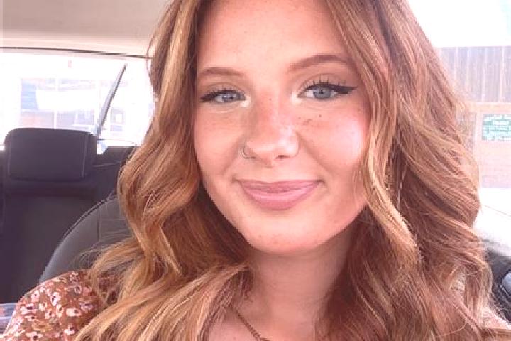 Ella, 37 — Escort in Champaign, United States
