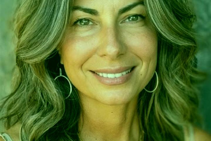 Ella, 38, a brunette grey-eyed latina companion based in Mimizan. Offering Fetish, Prostate Massage, CIM. Available for incall and outcall, overnight booking...