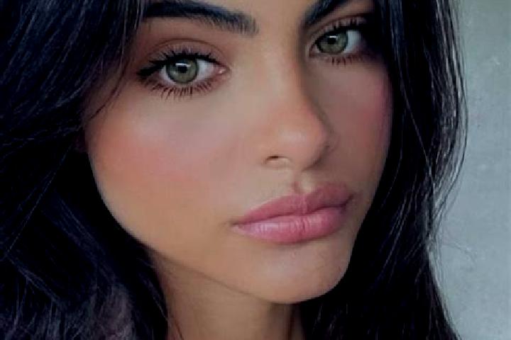Ella, 38, a brunette hazel-eyed caribbean companion based in Arbazh. Offering Striptease, Travel Companion, OWO, Deep French Kissing. Available for incall an...