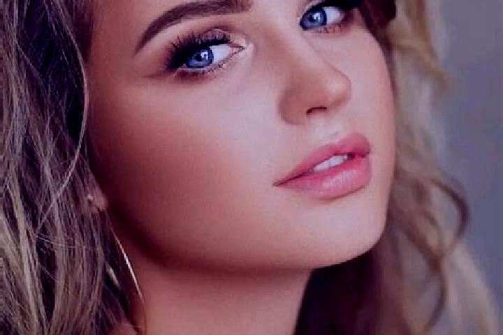 Ella, 38, a dark blonde blue-eyed mediterranean companion based in Velke Svatonovice. Offering Travel Companion, OWO, Domination, Tantra, Couples. Available ...