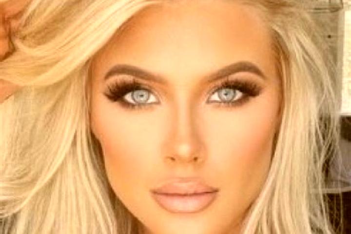 Ella, 38, a platinum blonde dark-eyed latina companion based in Torlengua. Offering Overnight, Roleplay, Fetish. Available for incall and outcall, day and ev...