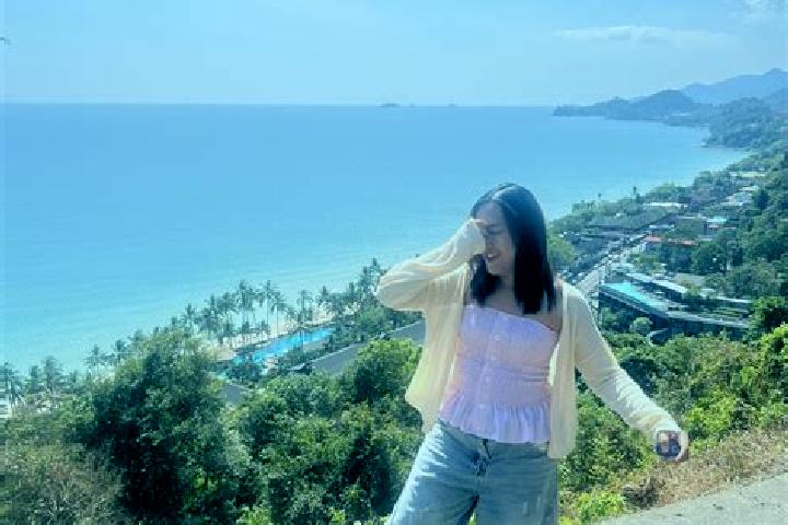 Ella, 38 — Escort in Yingta, China
