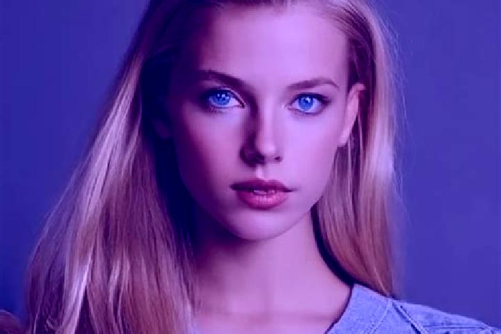 Ellie, 20, a blonde amber-eyed mixed companion based in Sillingy. Offering Dinner Date, Erotic Massage, Tantra, Girlfriend Experience. Available for incall a...