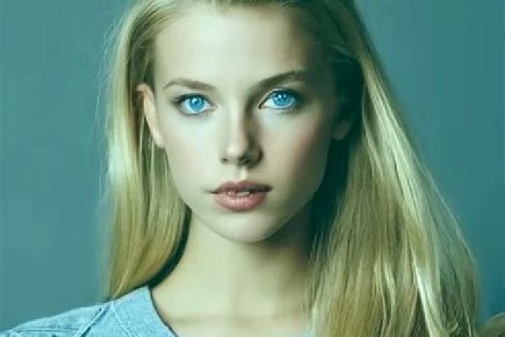 Ellie, 20, a blonde grey-eyed caucasian companion based in Cherepet . Offering OWO, GFE, Couples, Erotic Massage, Duos. Available for incall and outcall, ove...