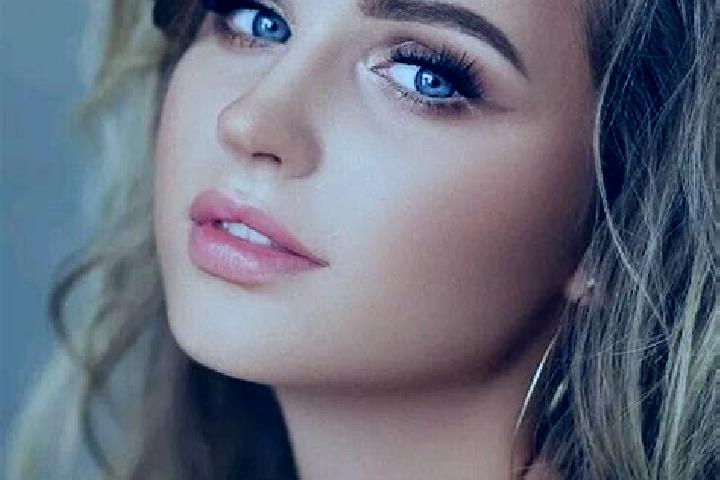 Ellie, 20, a dark blonde blue-eyed ebony companion based in Kinel -Cherkassy. Offering Erotic Massage, GFE, Massage, Travel Companion, Striptease. Available ...