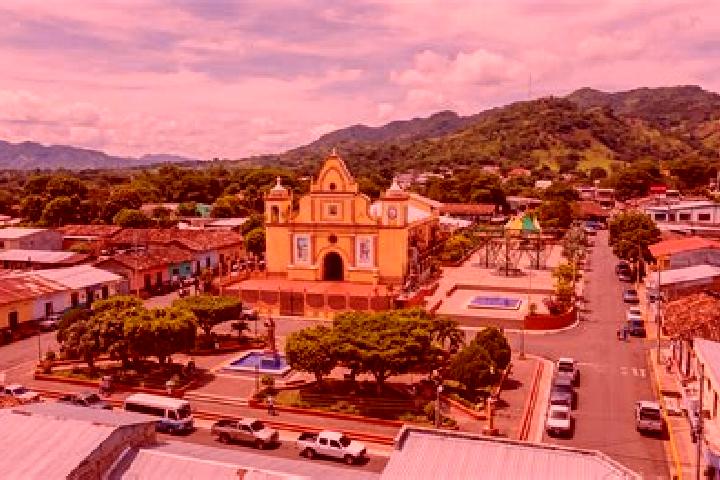 Ellie, 20 — Escort in San Francisco del Vergel, Ecuador