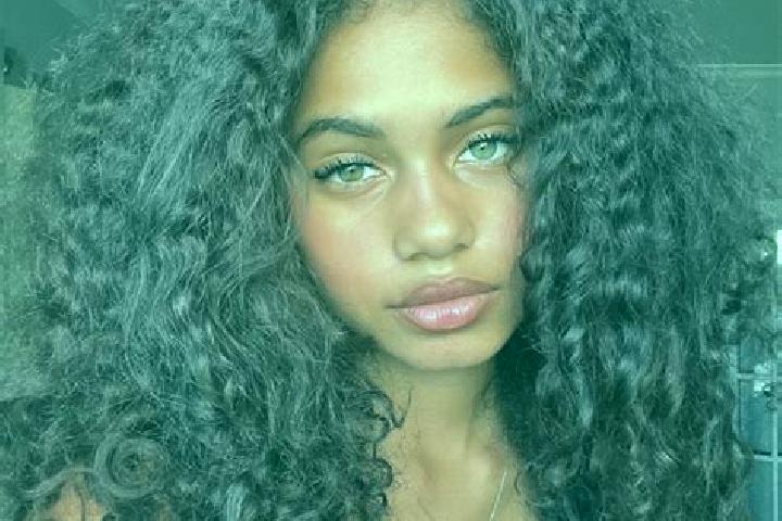 Ellie, 21, a auburn blue-eyed ebony companion based in Magra. Offering Dinner Date, Duos, Fetish. Available for incall and outcall, overnight bookings availa...