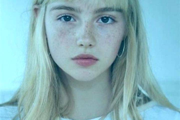 Ellie, 21, a blonde brown-eyed mixed companion based in Mbake. Offering Tantra, BDSM, A-Level, Dinner Date. Available for incall and outcall, day and evening...