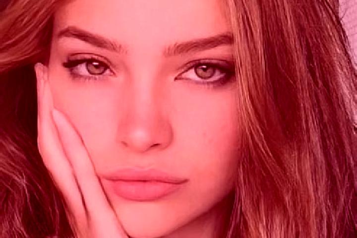 Ellie, 21, a dark blonde hazel-eyed slavic companion based in Shahid. Offering 69, Couples, Tantra. Available for incall and outcall, day and evening dates.
