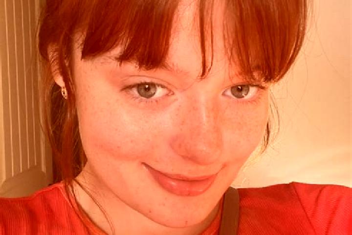 Ellie, 21, a red green-eyed mediterranean companion based in Boscastle. Offering Dinner Date, Party Girl, Massage, 69, Domination. Available for incall and o...