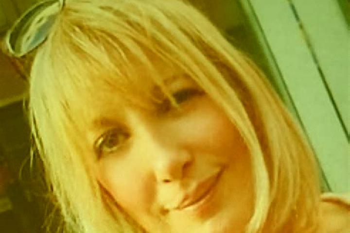 Ellie, 21 — Escort in Umkirch, Germany