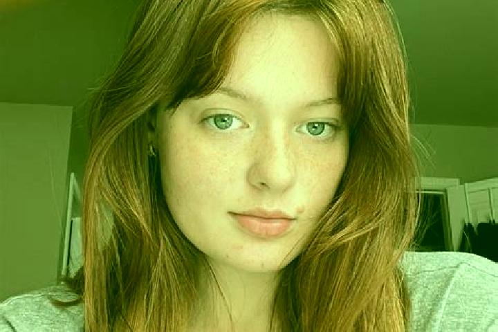 Ellie, 22, a auburn grey-eyed mixed companion based in Pontal do Araguaia. Offering Overnight, Party Girl, OWO. Available for incall and outcall, overnight b...