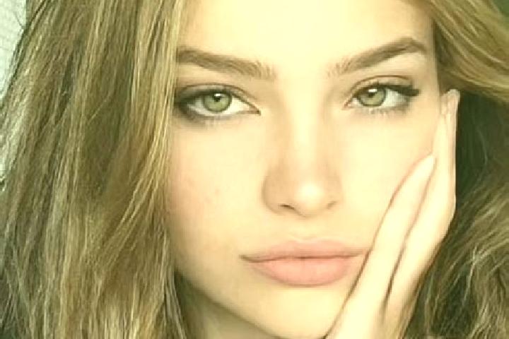 Ellie, 22, a dark blonde hazel-eyed mediterranean companion based in Cagnano. Offering Duos, 69, Deep French Kissing. Available for incall and outcall, day a...