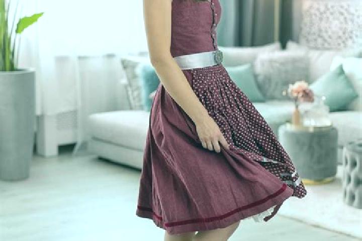 Ellie, 22 — Escort in Floresti, Romania