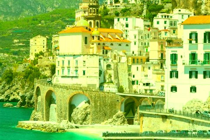 Ellie, 22 — Escort in Fuorigrotta, Italy