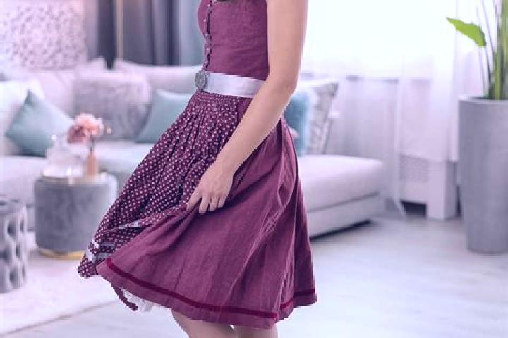 Ellie, 22 — Escort in Gluszyca Gorna, Poland