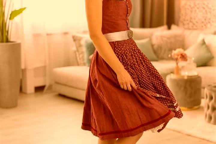 Ellie, 22 — Escort in Hostavice, Czech Republic