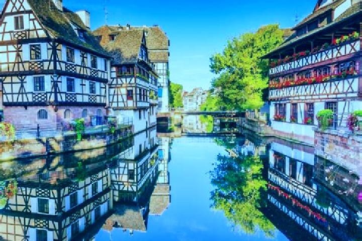 Ellie, 22 — Escort in Veyrac, France