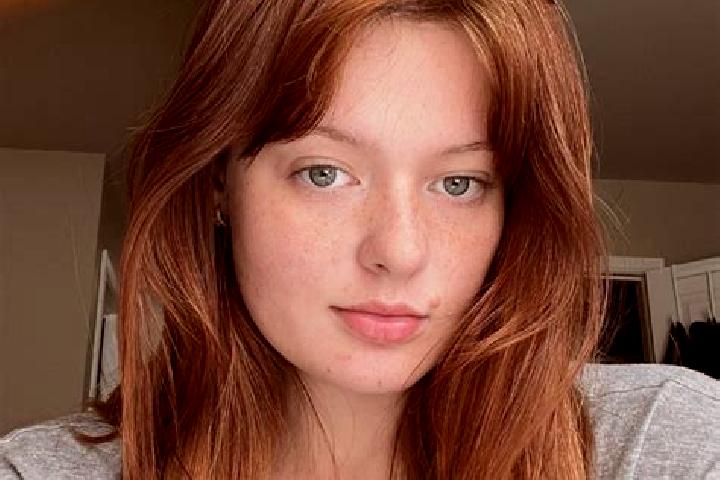 Ellie, 23, a auburn amber-eyed european companion based in Kebumen. Offering Deep French Kissing, 69, CIM, Duos. Available for incall and outcall, day and ev...