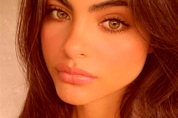 Ellie, 23, a black dark-eyed caucasian companion based in Neonmat. Offering BDSM, GFE, Fetish, Party Girl, Travel Companion. Available for incall and outcall...