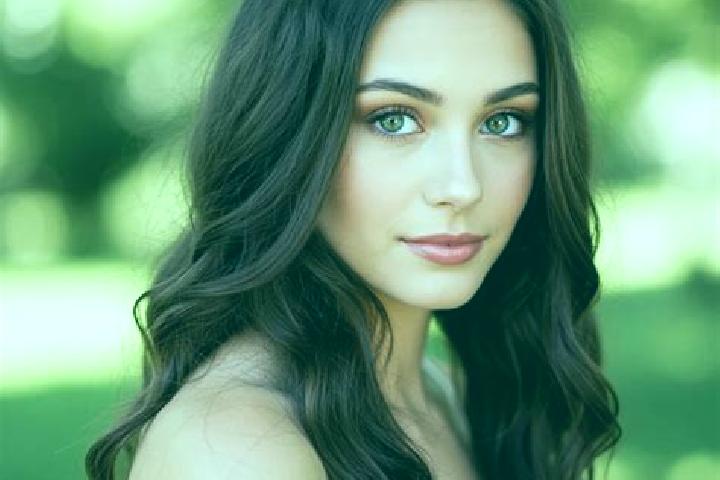 Ellie, 23, a black hazel-eyed slavic companion based in Valea Danului. Offering Prostate Massage, Dinner Date, 69, Duos, Girlfriend Experience. Available for...