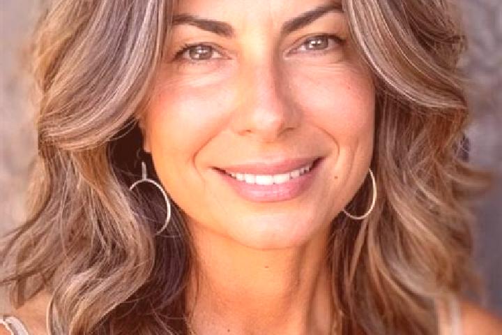 Ellie, 23, a brunette grey-eyed latina companion based in Al Qubaybah. Offering Domination, Couples, Erotic Massage, Party Girl, Prostate Massage. Available ...