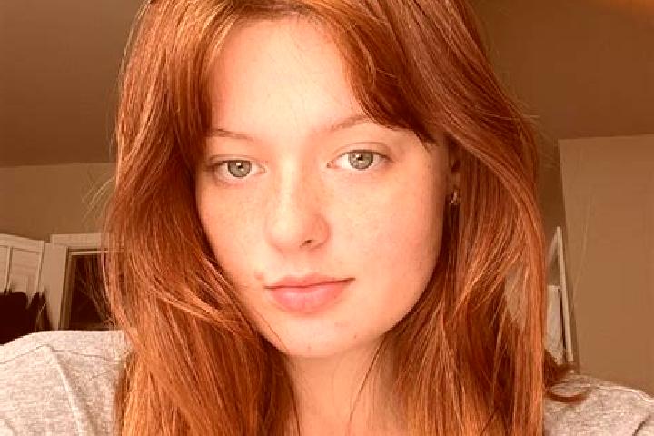 Ellie, 23, a red grey-eyed mediterranean companion based in Brive-la-Gaillarde. Offering 69, Overnight, Duos. Available for incall and outcall, day and eveni...