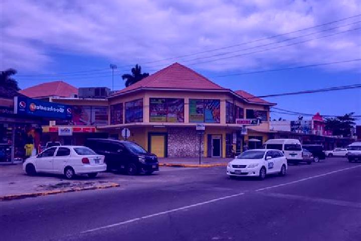 Ellie, 23 — Escort in Dalvey, Jamaica