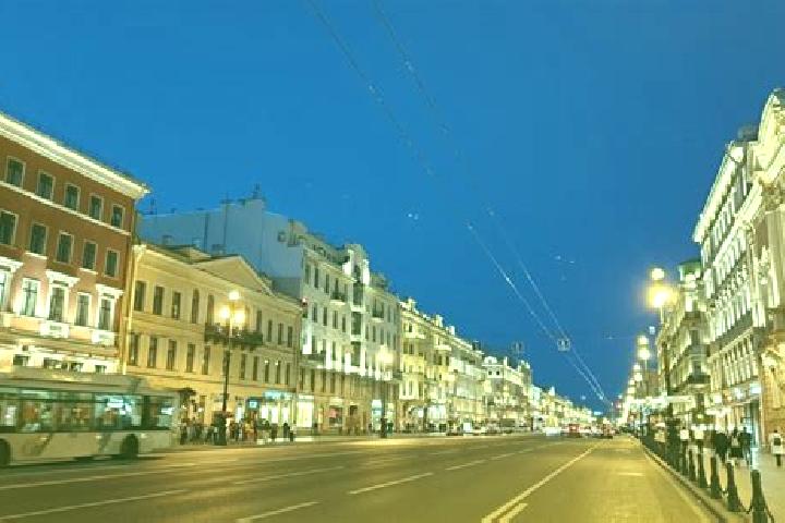 Ellie, 23 — Escort in Leninsk, Russia