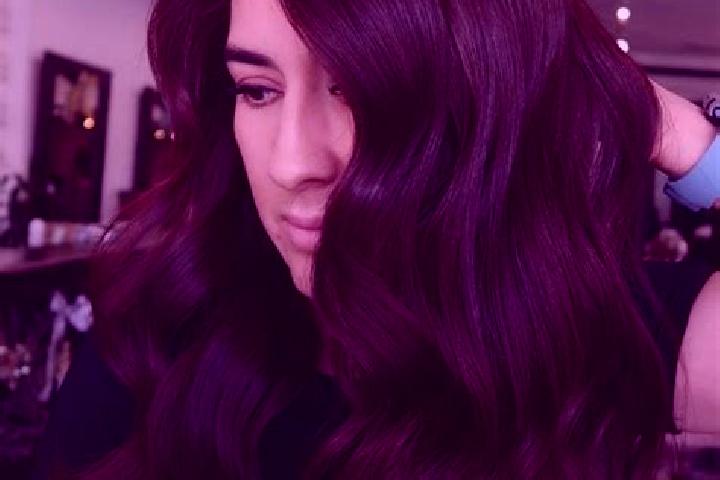 Ellie, 24, a auburn dark-eyed mixed companion based in Zhalinghu. Offering Striptease, Couples, Roleplay, Domination. Available for incall and outcall, overn...