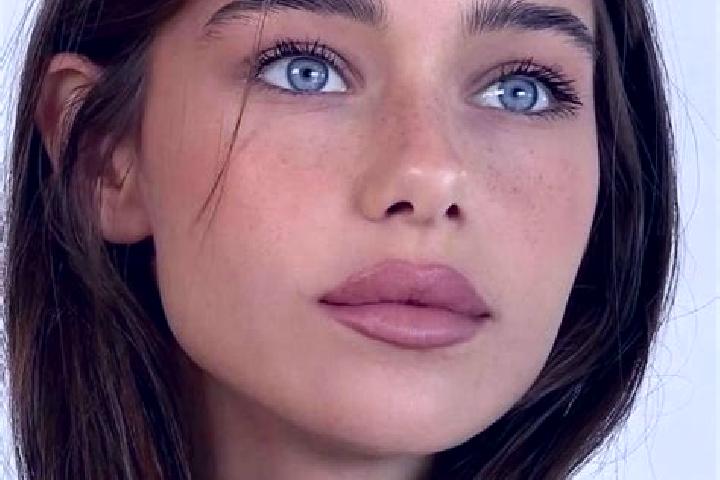 Ellie, 24, a brunette brown-eyed middle eastern companion based in Tangub. Offering Couples, Prostate Massage, Roleplay. Available for incall and outcall, ov...