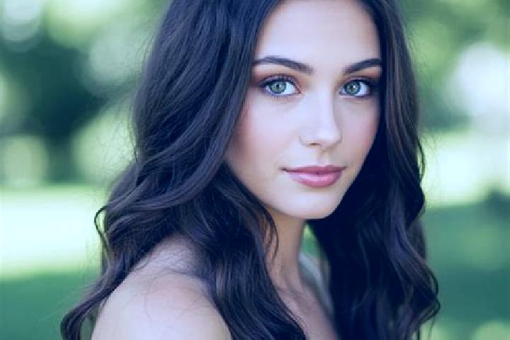 Ellie, 24, a brunette hazel-eyed asian companion based in Castello dell Acqua. Offering CIM, Dinner Date, Couples. Available for incall and outcall, day and ...