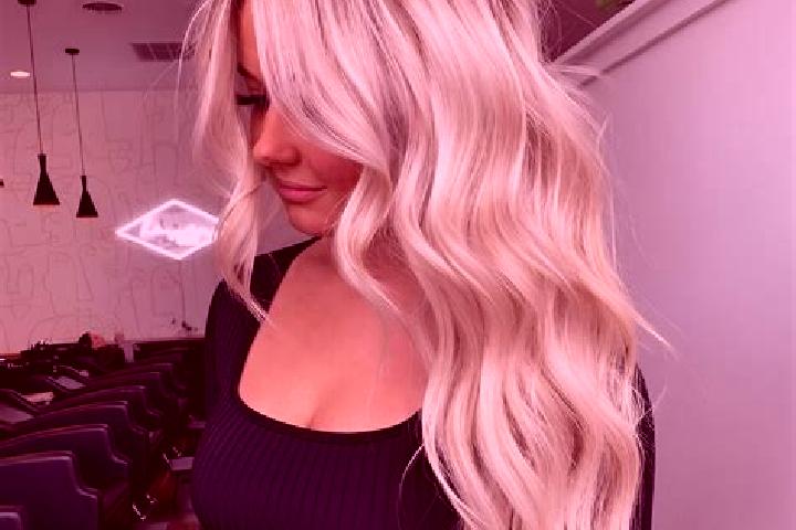 Ellie, 24, a platinum blonde amber-eyed asian companion based in Sacavem. Offering Party Girl, Roleplay, Massage, OWO. Available for incall and outcall, over...