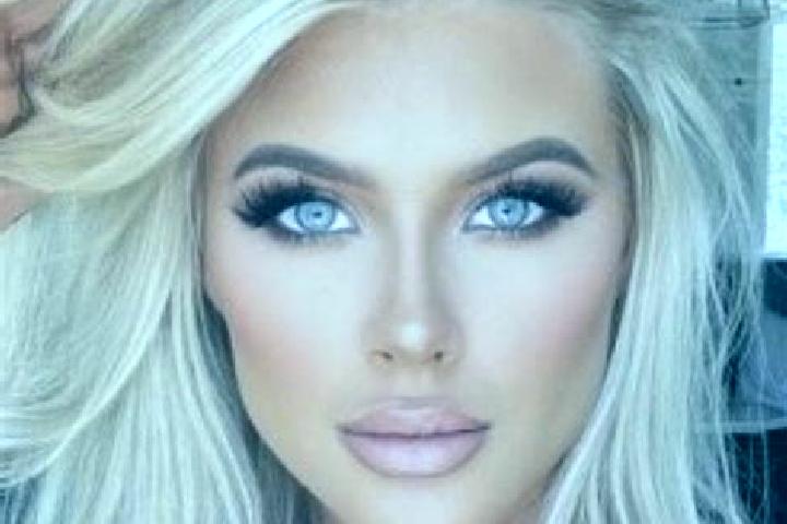 Ellie, 24, a platinum blonde amber-eyed latina companion based in Zelenyy Yar. Offering Girlfriend Experience, Travel Companion, Party Girl, Prostate Massage...