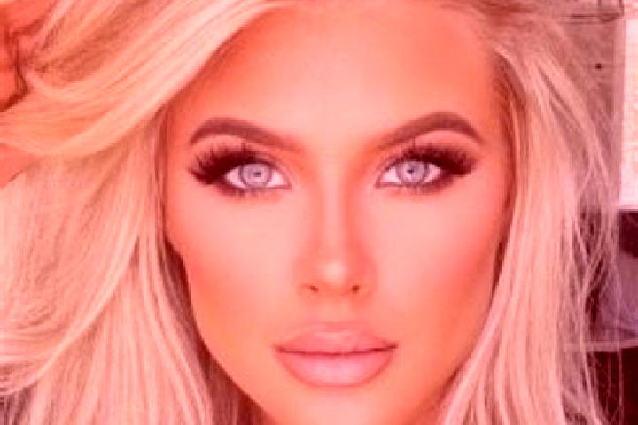Ellie, 24, a platinum blonde hazel-eyed slavic companion based in Malocloc. Offering Striptease, Overnight, Erotic Massage. Available for incall and outcall,...