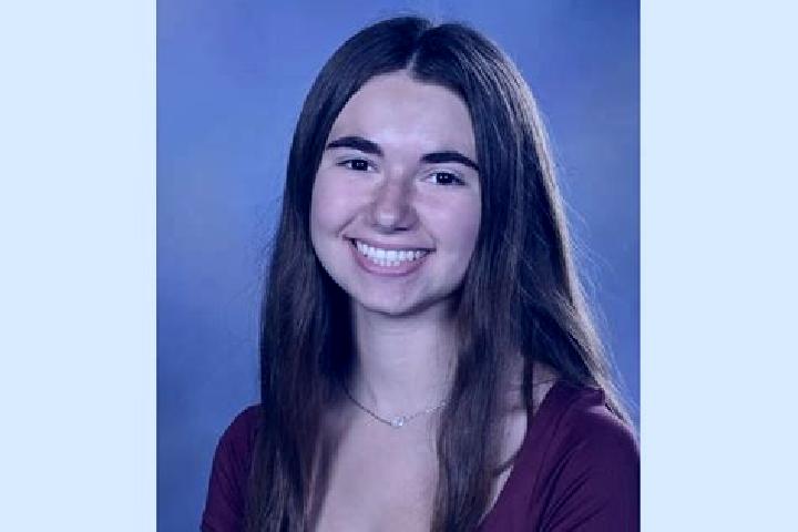 Ellie, 24 — Escort in Mokena, United States