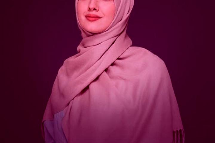 Ellie, 25 — Escort in Aldar, Mongolia