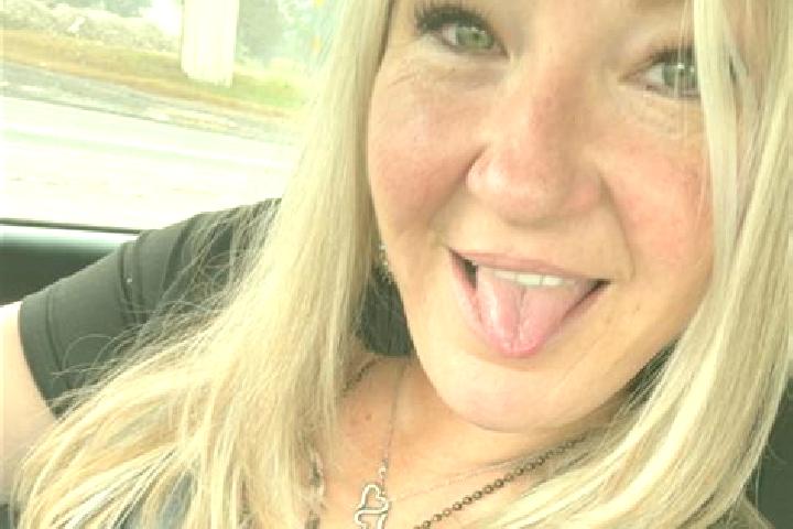 Ellie, 25 — Escort in Fannett, United States