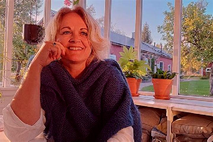 Ellie, 25 — Escort in Lessebo, Sweden