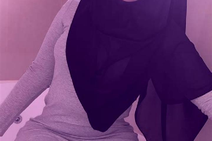 Ellie, 25 — Escort in Na in, Iran
