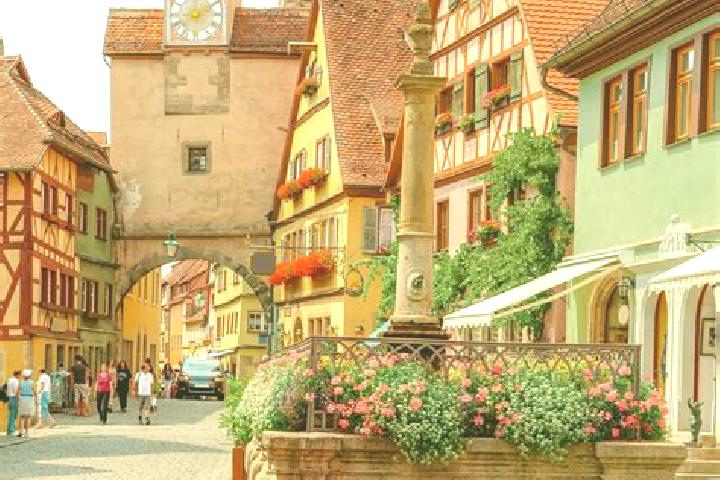 Ellie, 25 — Escort in Werdohl, Germany