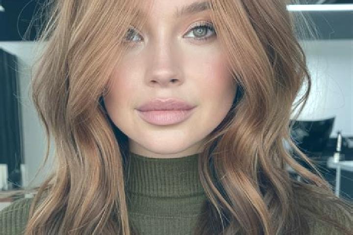 Ellie, 26, a auburn grey-eyed middle eastern companion based in Parignargues. Offering 69, Deep French Kissing, Erotic Massage. Available for incall and outc...