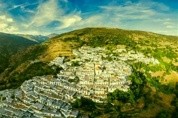 Ellie, 26 — Escort in Capileira, Spain