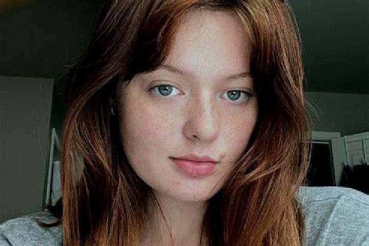 Ellie, 27, a auburn amber-eyed mixed companion based in Shenkoll. Offering OWO, Couples, Massage, Party Girl. Available for incall and outcall, overnight boo...