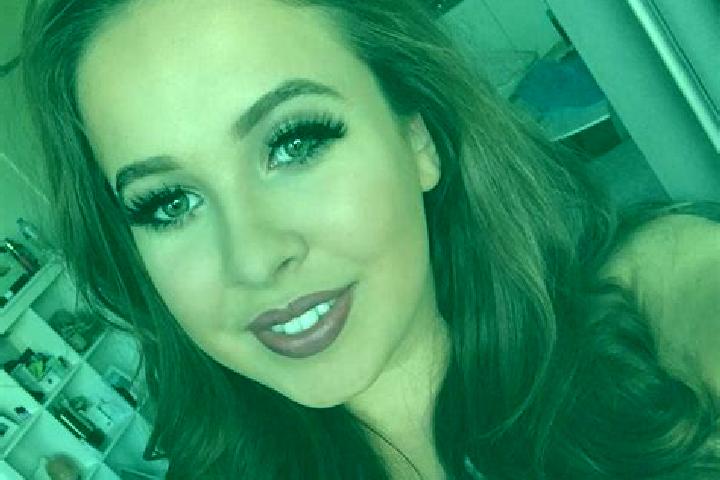 Ellie, 27, a chestnut grey-eyed ebony companion based in Mapanas. Offering Party Girl, Couples, Girlfriend Experience, Dinner Date. Available for incall and ...