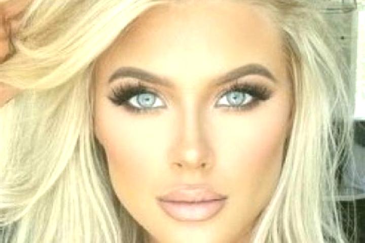 Ellie, 27, a platinum blonde hazel-eyed indian companion based in Barra Funda. Offering Couples, BDSM, 69. Available for incall and outcall, day and evening ...