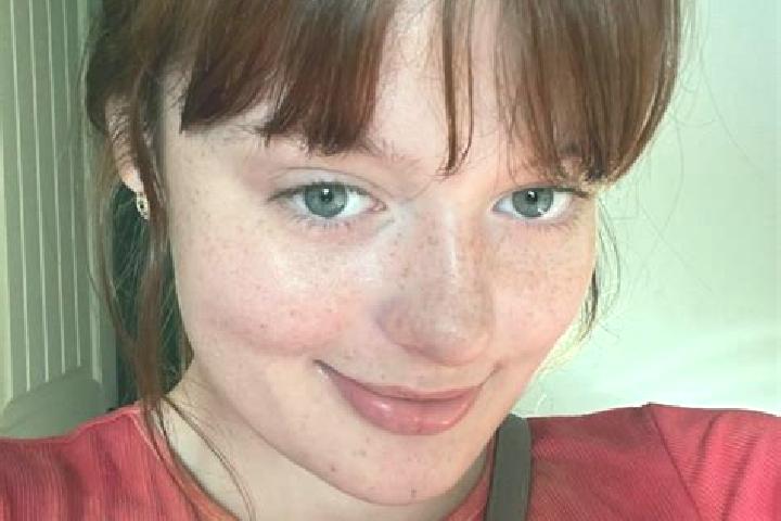 Ellie, 27, a red green-eyed caribbean companion based in Elkader. Offering Duos, Erotic Massage, Roleplay. Available for incall and outcall, day and evening ...