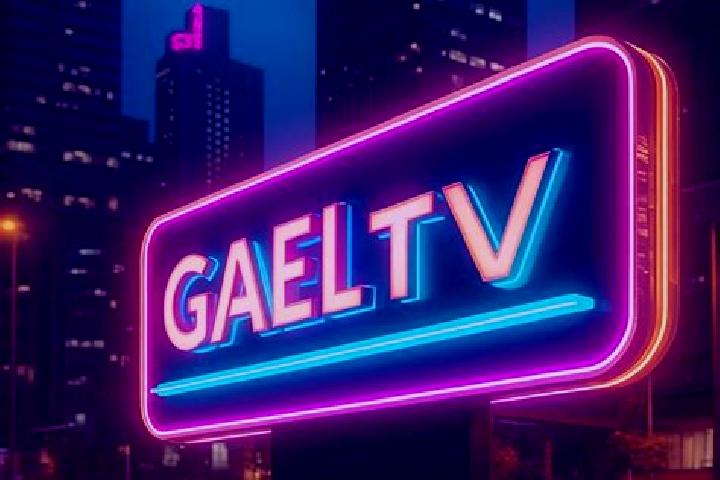 Ellie, 27 — Escort in Gael, France