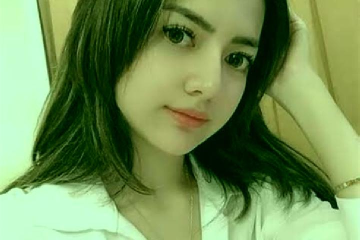 Ellie, 27 — Escort in Krandan, Indonesia