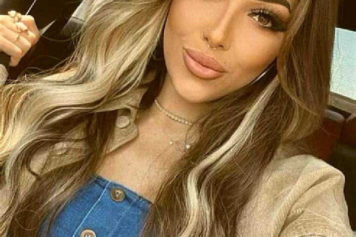 Ellie, 28, a dark blonde brown-eyed mediterranean companion based in Niederleis. Offering Overnight, Party Girl, 69, CIM, Travel Companion. Available for inc...